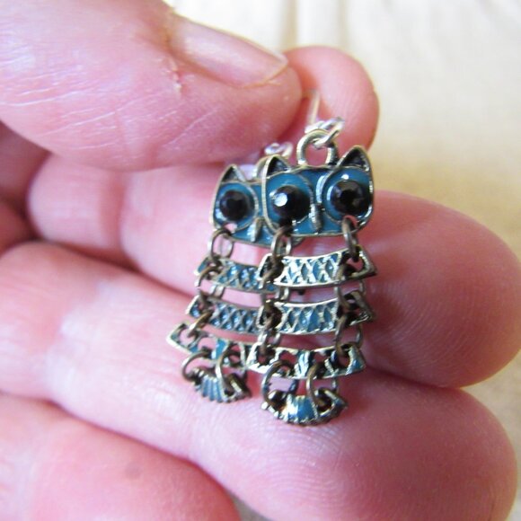Vintage Enamel Segmented Owl Earrings - Picture 3 of 5